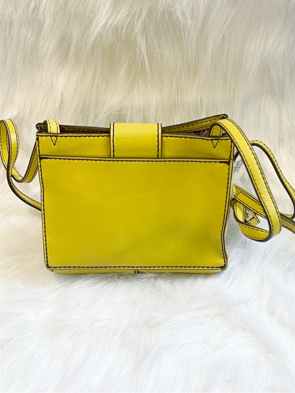 HOBO NWT Elan Leather Crossbody in Lemongrass Yellow Rare - Picture 5 of 8